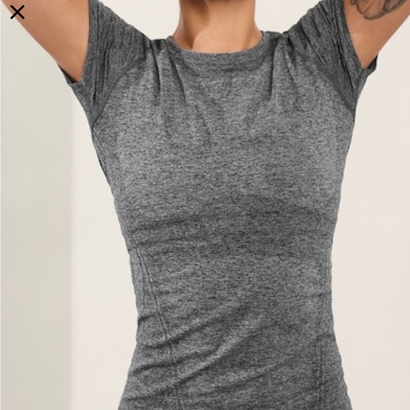 Athleta momentum seamless tee - Picture 6 of 6